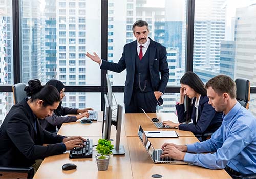 Toxic Work Environments: 14 Signs & Symptoms | Full Guide